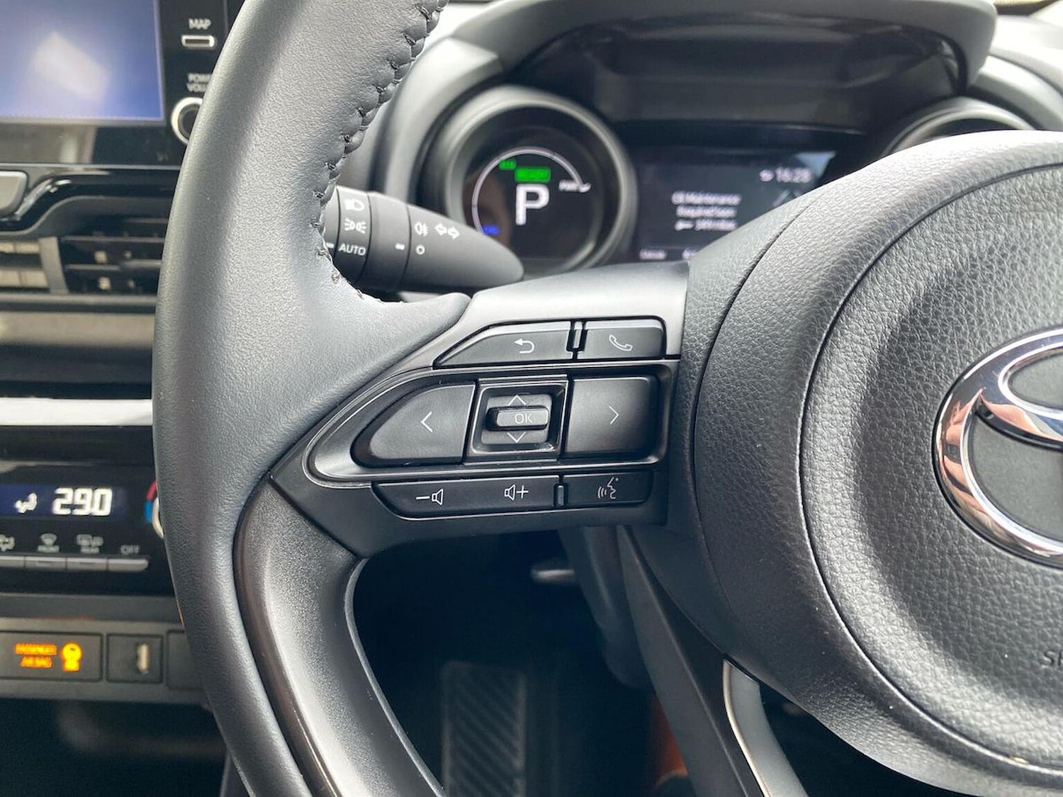 Used Toyota Yaris Cross 2023 for sale - 78168993: Photo 27