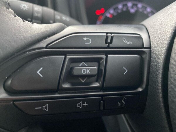 Used Toyota Aygo X 2023 for sale - 76299388: Photo 25