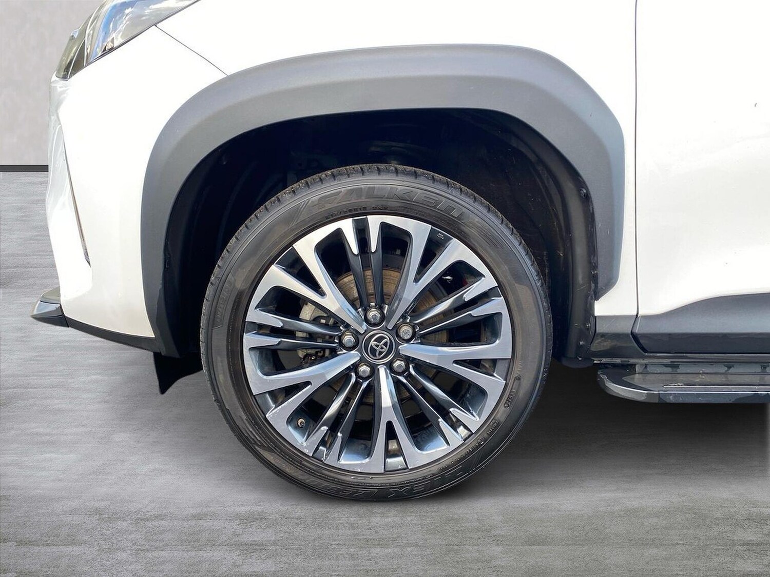 Used Toyota Yaris Cross 2023 for sale - 78106366: Photo 6