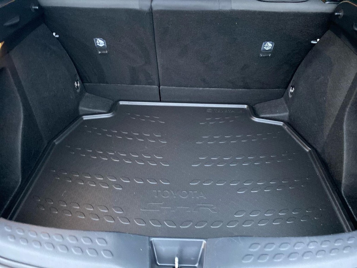 Used Toyota C-HR 2023 for sale - 76884999: Photo 17