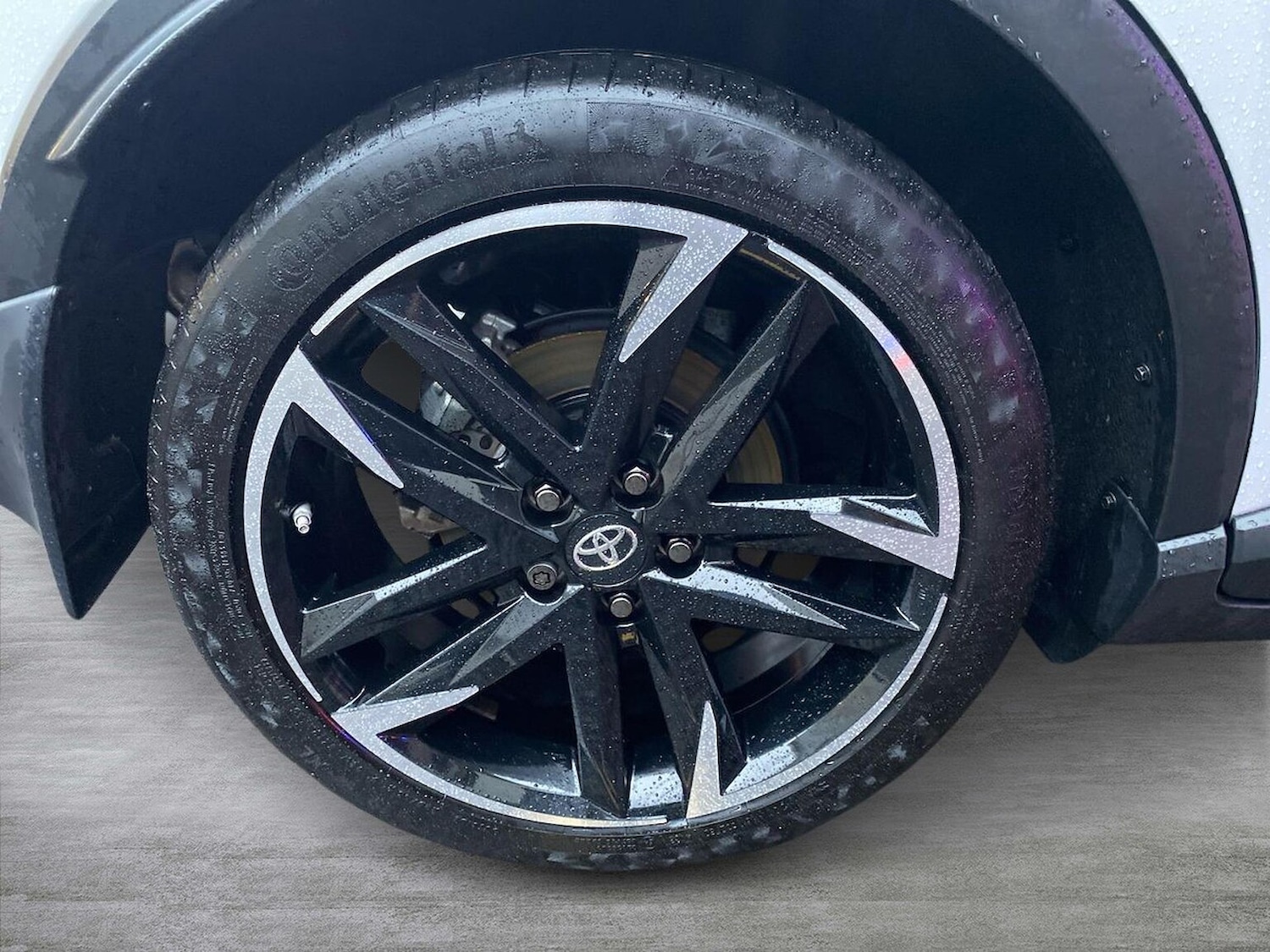 Used Toyota C-HR 2023 for sale - 76884999: Photo 6