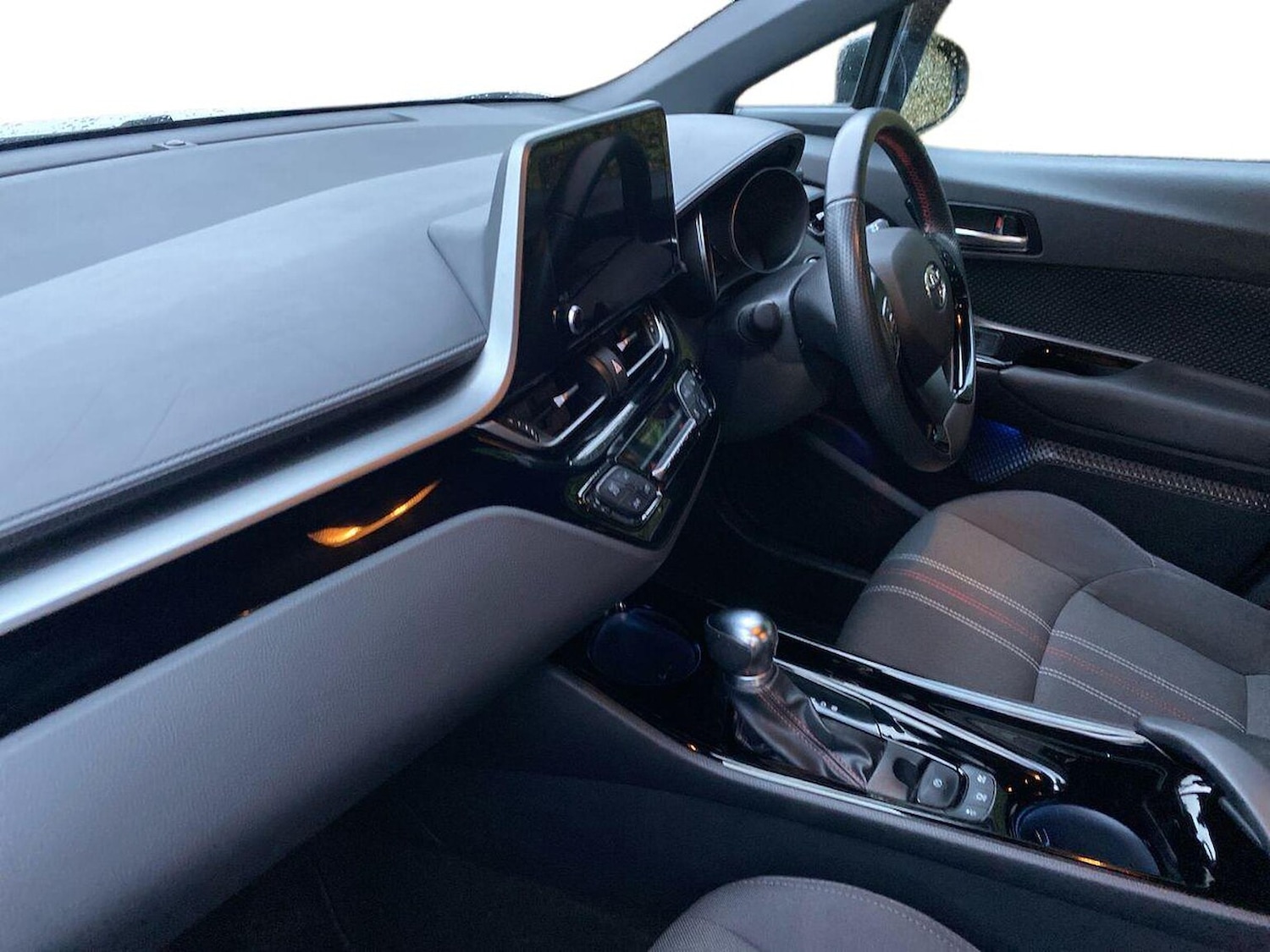 Used Toyota C-HR 2023 for sale - 76884999: Photo 7