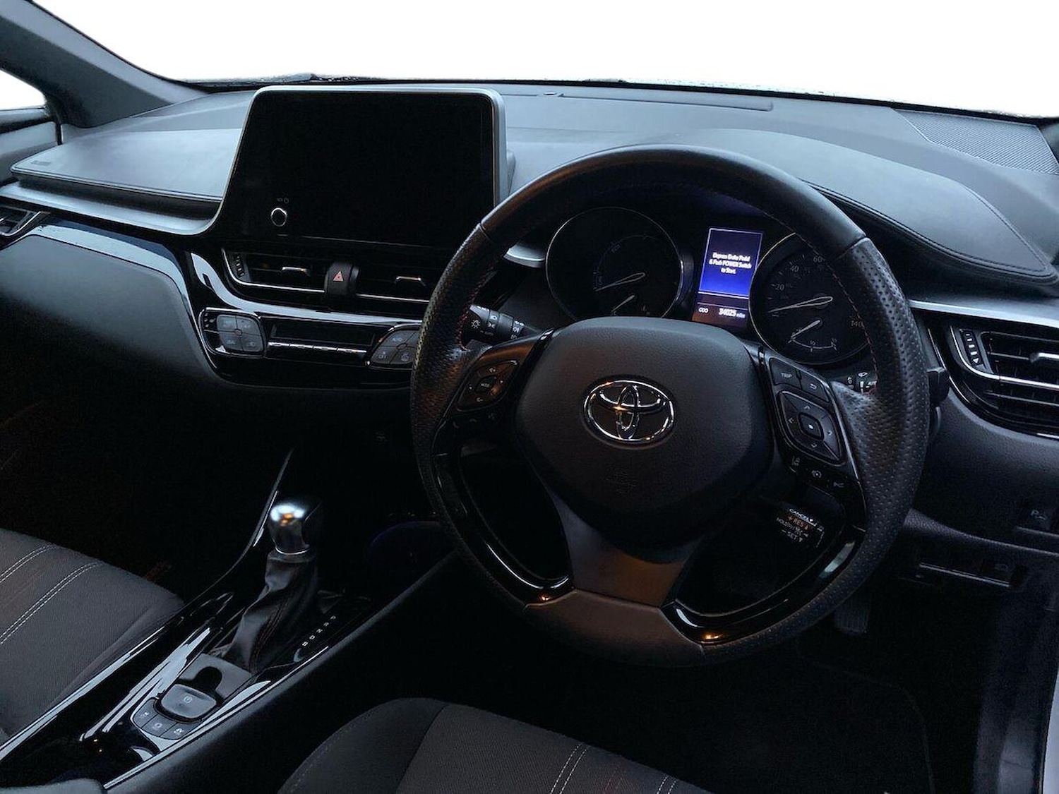 Used Toyota C-HR 2023 for sale - 76884999: Photo 9