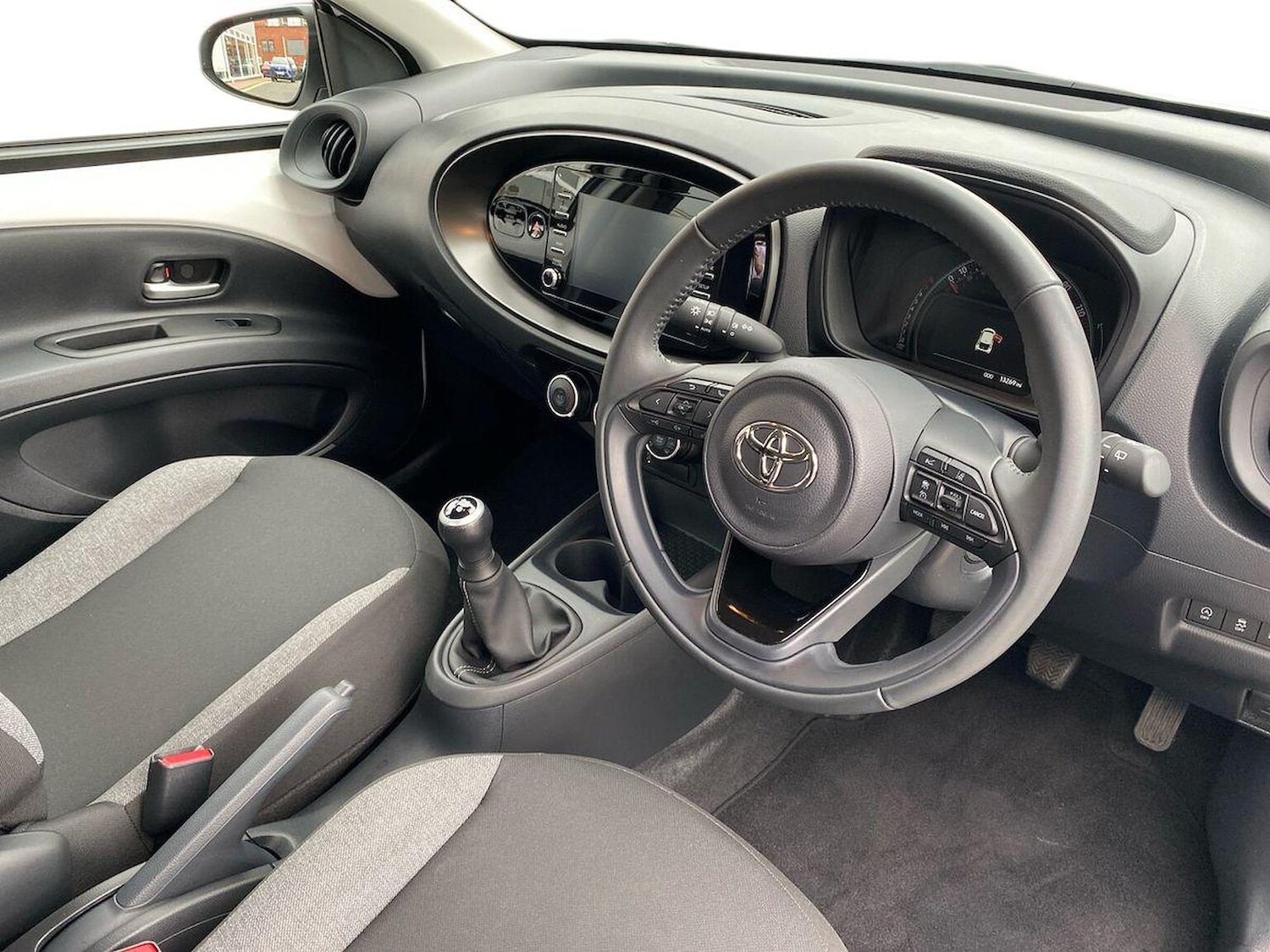 Used Toyota Aygo X 2023 for sale - 76142885: Photo 15
