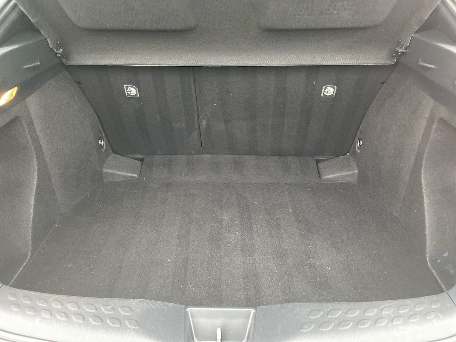 Used Toyota C-HR 2018 for sale - 76437240: Photo 17