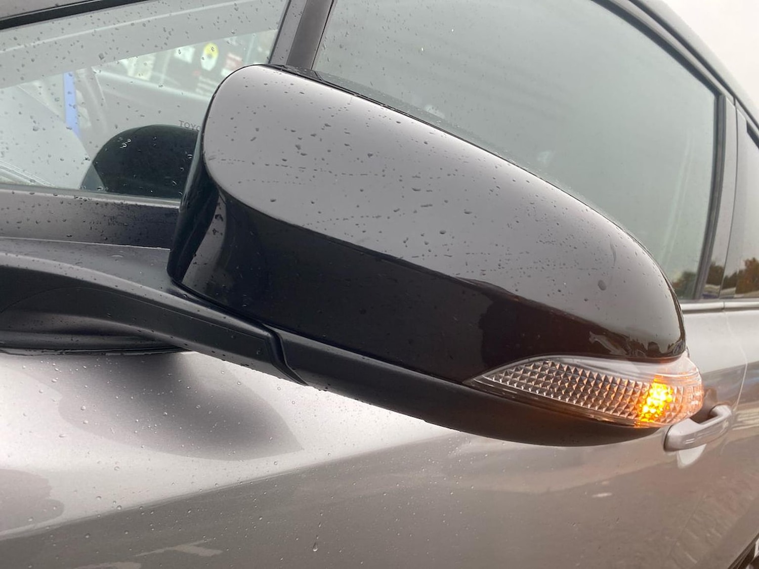 Used Toyota C-HR 2018 for sale - 76437240: Photo 30