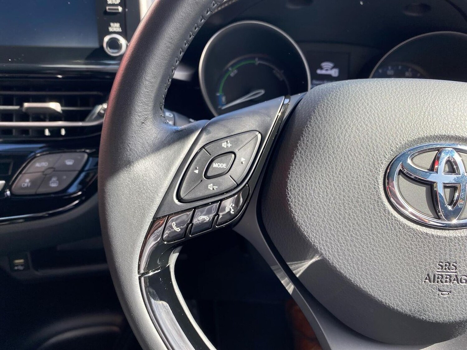 Used Toyota C-HR 2023 for sale - 78192911: Photo 27