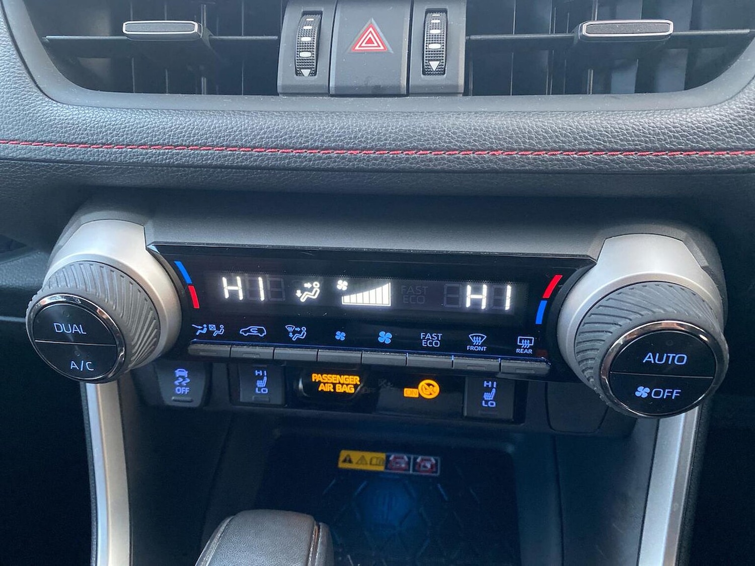 Used Toyota RAV4 2022 for sale - 76682582: Photo 12