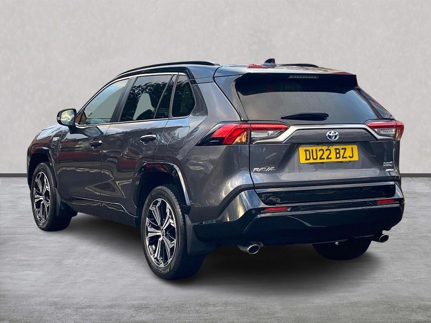 Used Toyota RAV4 2022 for sale - 76682582: Photo 2