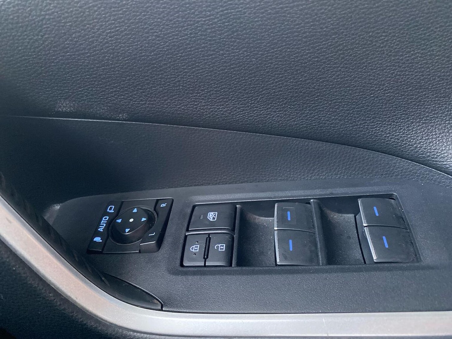 Used Toyota RAV4 2022 for sale - 76682582: Photo 21