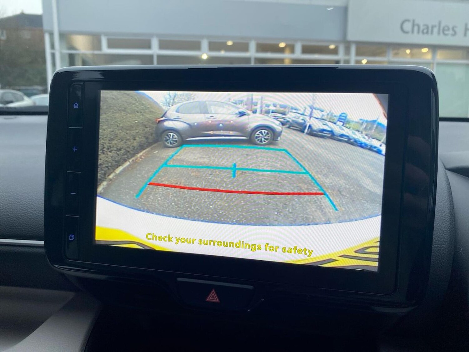 Used Toyota Yaris 2022 for sale - 77487612: Photo 23