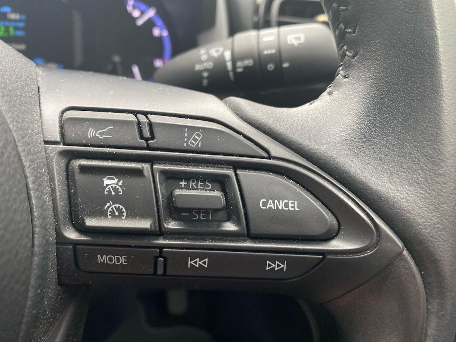 Used Toyota Yaris Cross 2022 for sale - 75907402: Photo 24