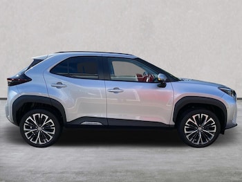 Used Toyota Yaris Cross 2023 for sale - 76045970: Photo 3