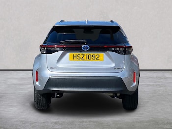 Used Toyota Yaris Cross 2023 for sale - 76045970: Photo 4
