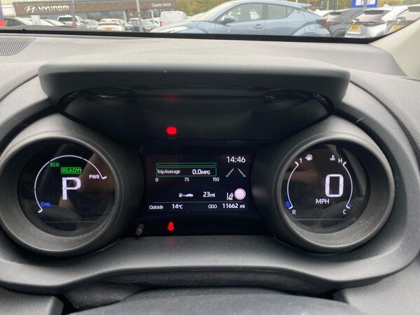 Used Toyota Yaris 2023 for sale - 76263329: Photo 10