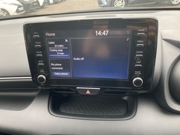 Used Toyota Yaris 2023 for sale - 76263329: Photo 23