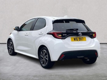 Used Toyota Yaris 2023 for sale - 76263329: Photo 2