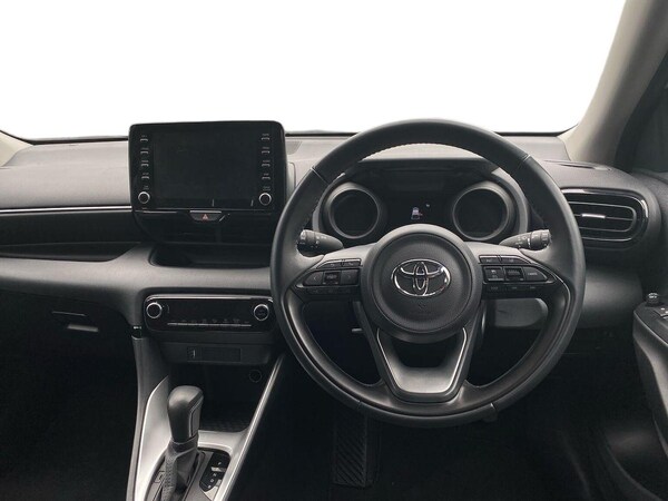 Used Toyota Yaris 2023 for sale - 76263329: Photo 9