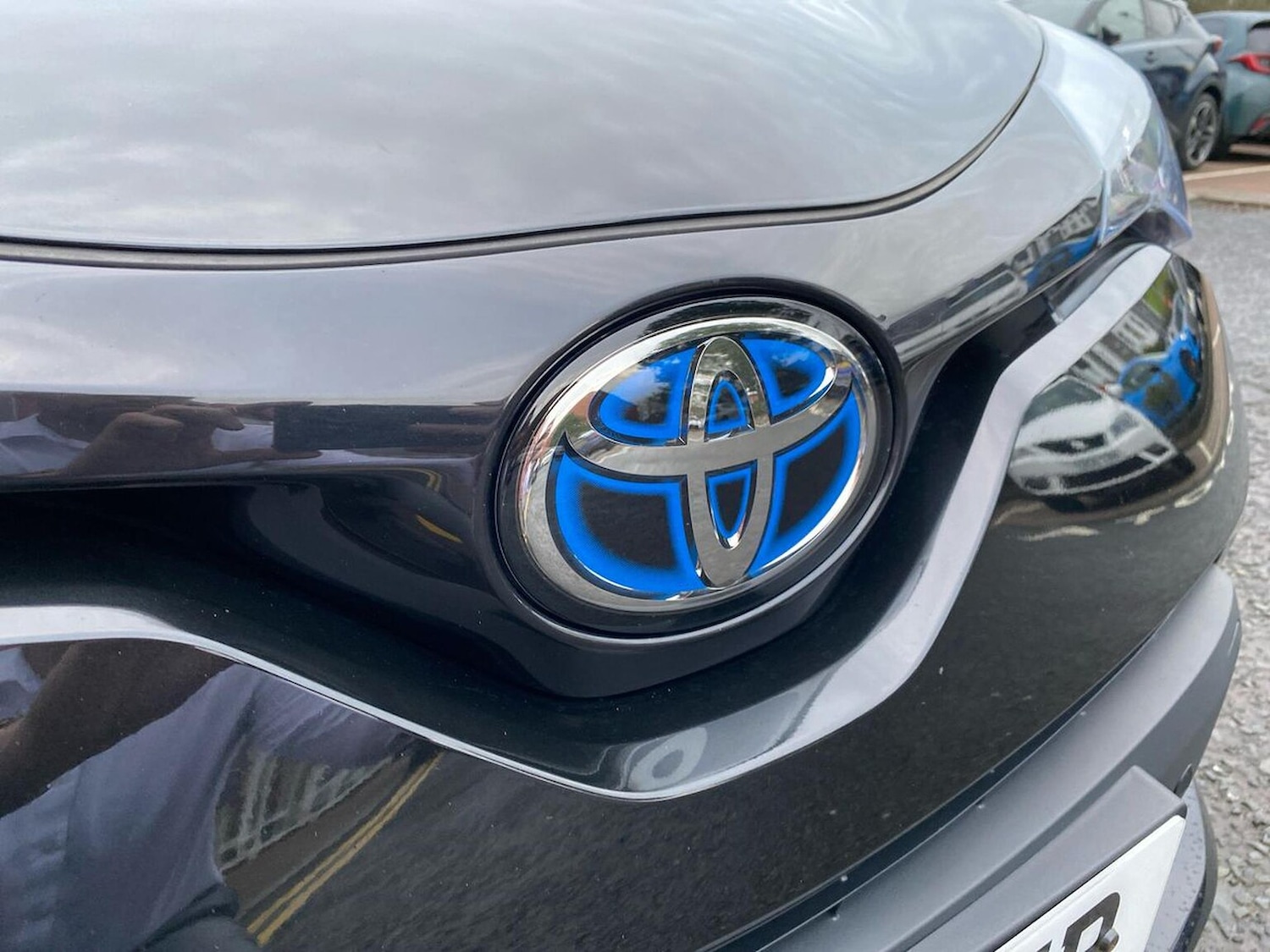 Used Toyota C-HR 2023 for sale - 77991812: Photo 28