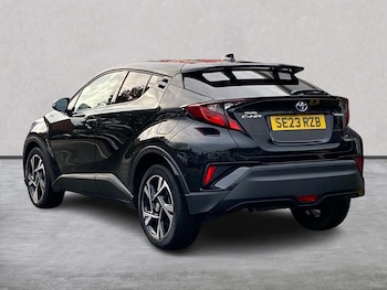 Used Toyota C-HR 2023 for sale - 77991812: Photo