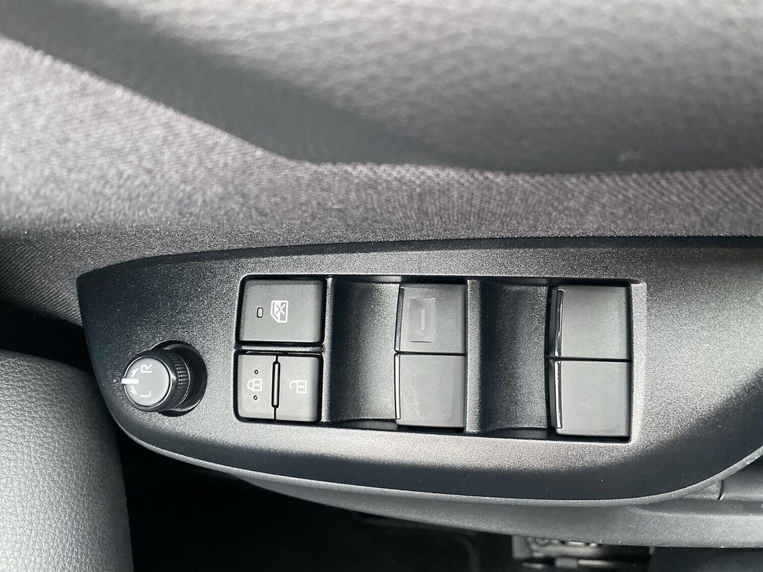 Used Toyota Yaris 2024 for sale - 78193057: Photo 23