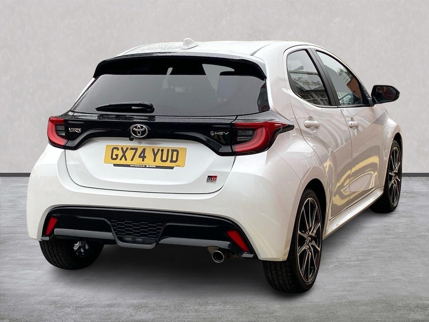 Used Toyota Yaris 2024 for sale - 78193057: Photo 4