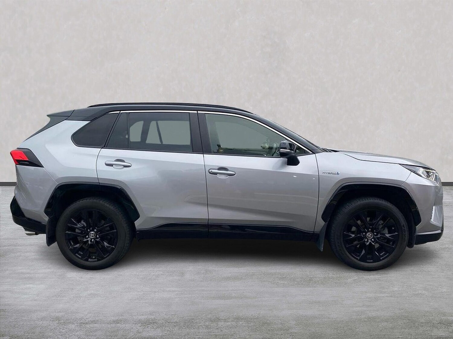 Used Toyota RAV4 2021 for sale - 76236951: Photo 3