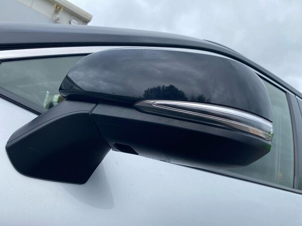Used Toyota RAV4 2021 for sale - 76236951: Photo 31