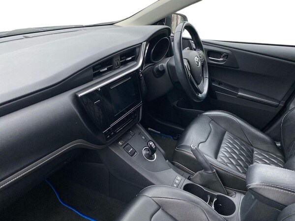 Used Toyota Auris 2017 for sale - 76305413: Photo 7