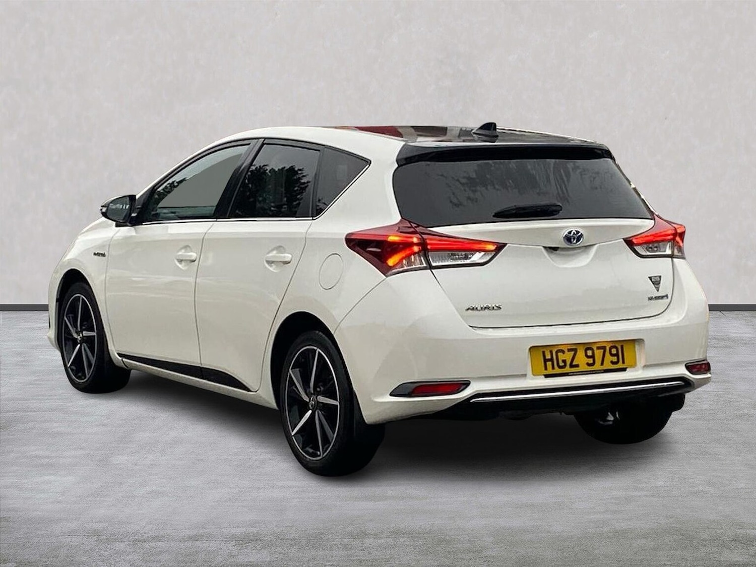 Used Toyota Auris 2017 for sale - 76613628: Photo 2