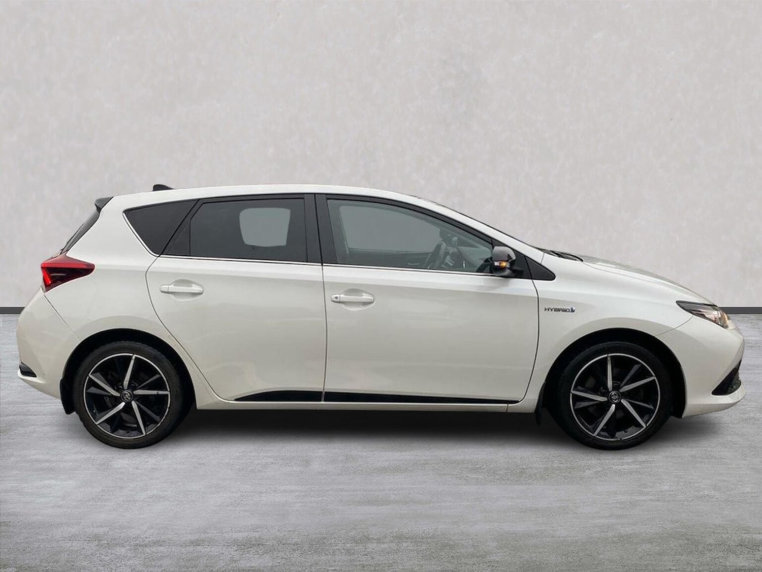 Used Toyota Auris 2017 for sale - 76613628: Photo 3