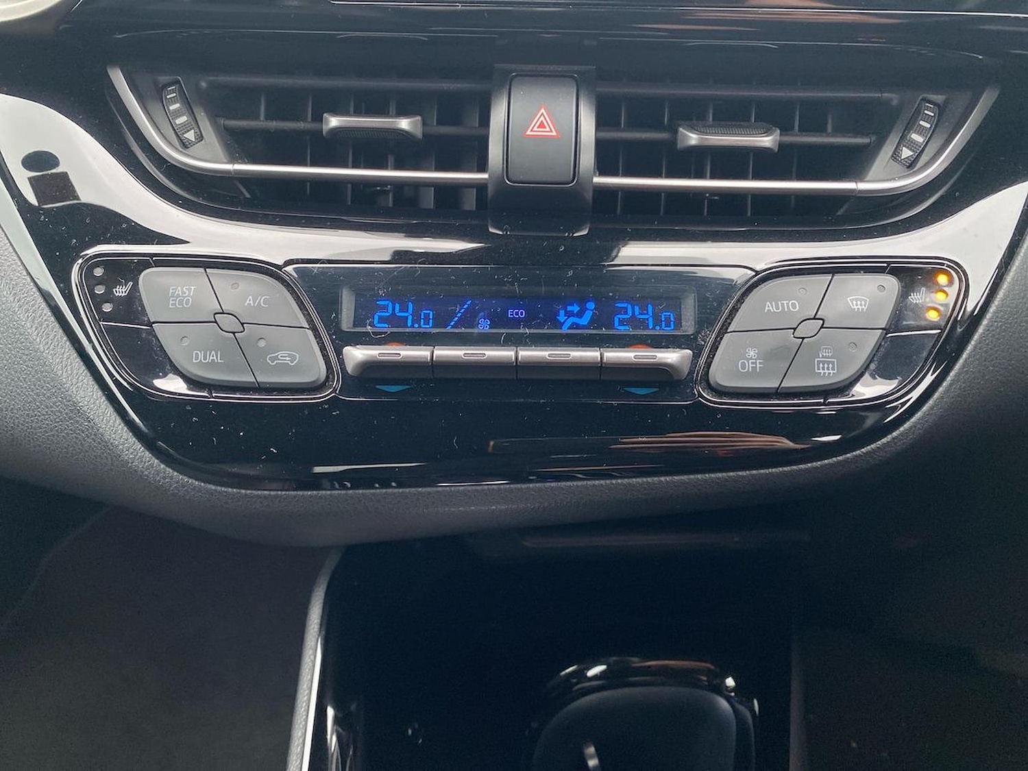 Used Toyota C-HR 2018 for sale - 76554259: Photo 12