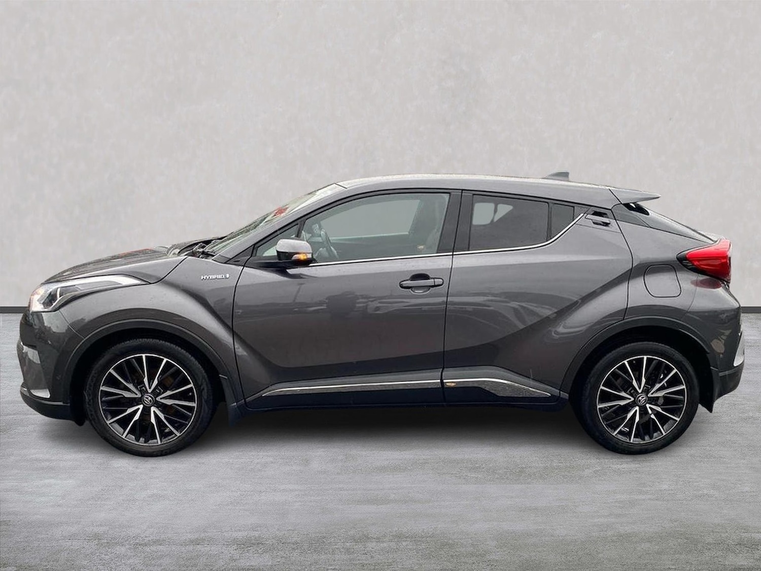 Used Toyota C-HR 2018 for sale - 76554259: Photo 19