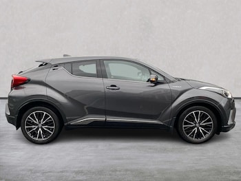 Used Toyota C-HR 2018 for sale - 76554259: Photo