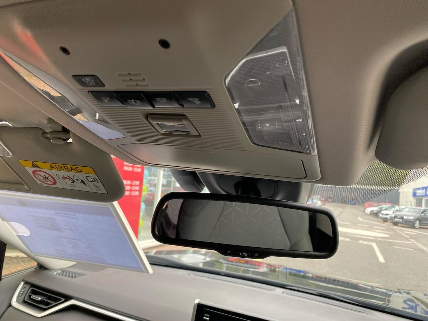 Used Toyota RAV4 2019 for sale - 78192907: Photo 16