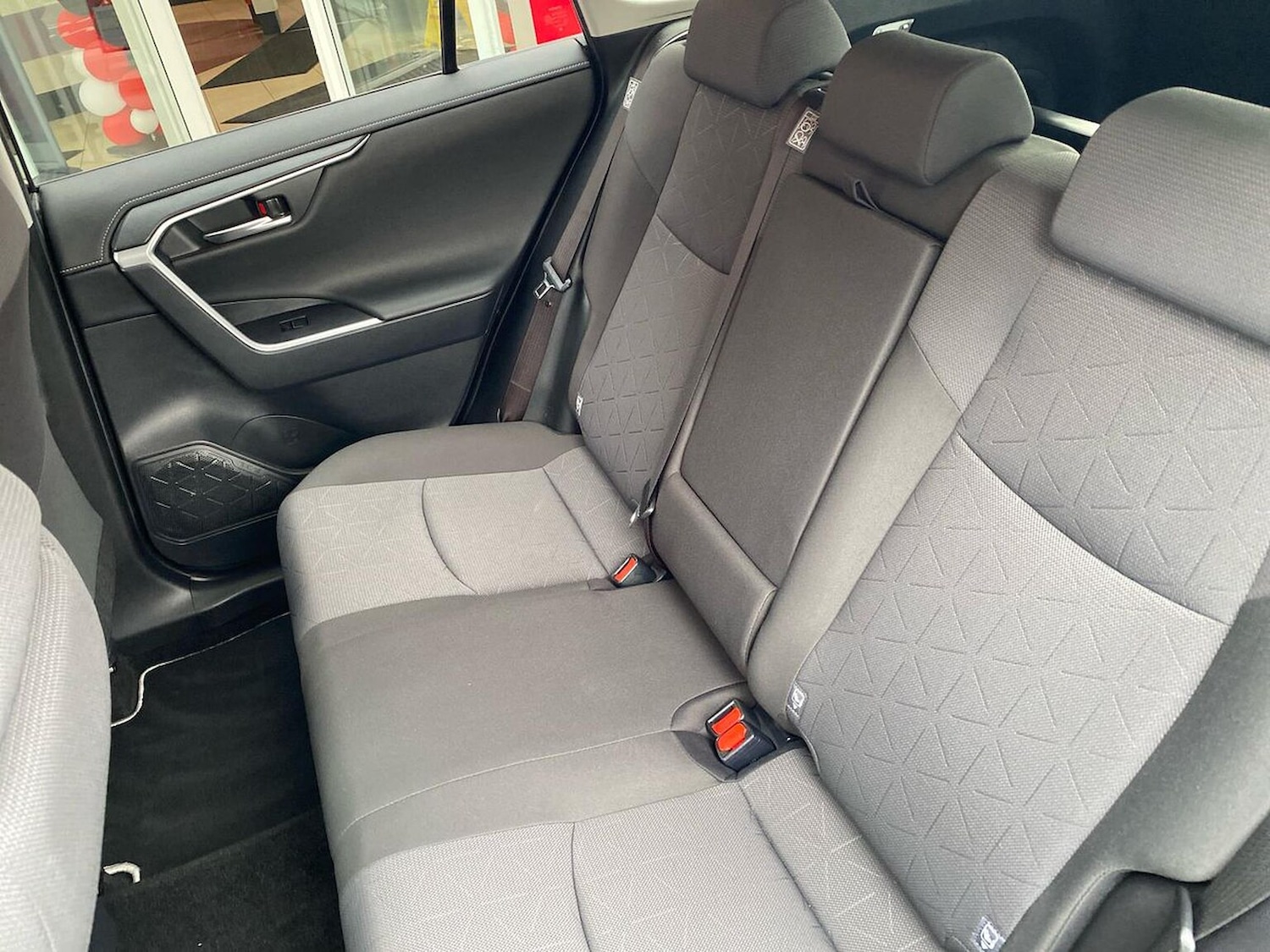 Used Toyota RAV4 2019 for sale - 78192907: Photo 18