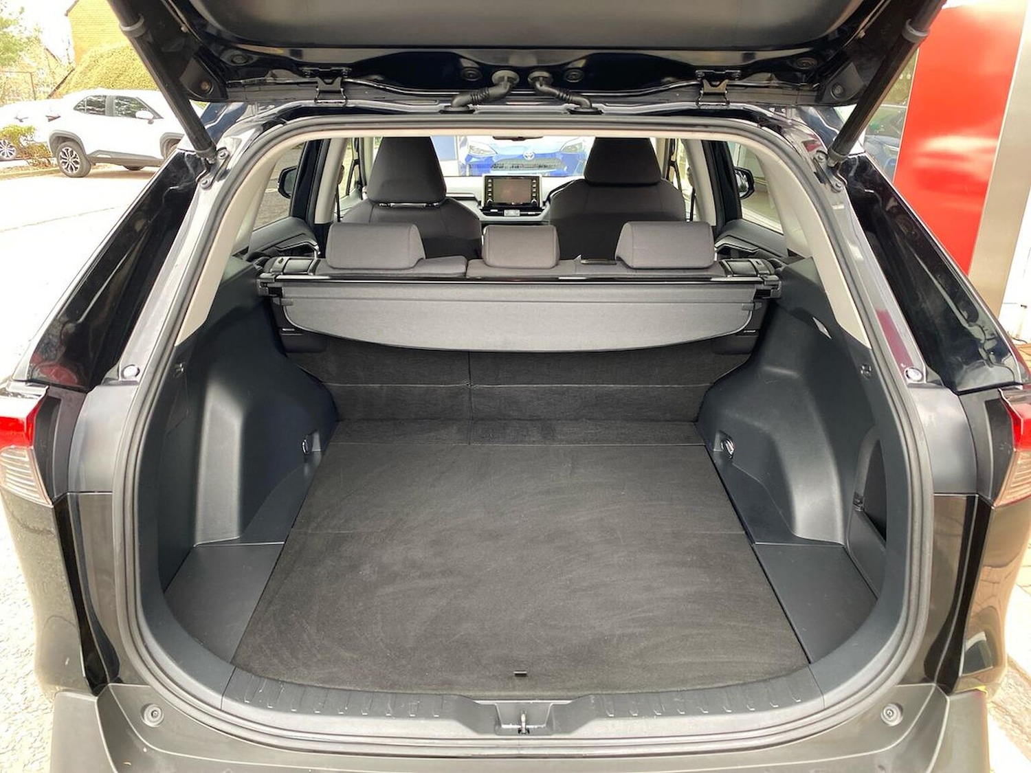 Used Toyota RAV4 2019 for sale - 78192907: Photo 19