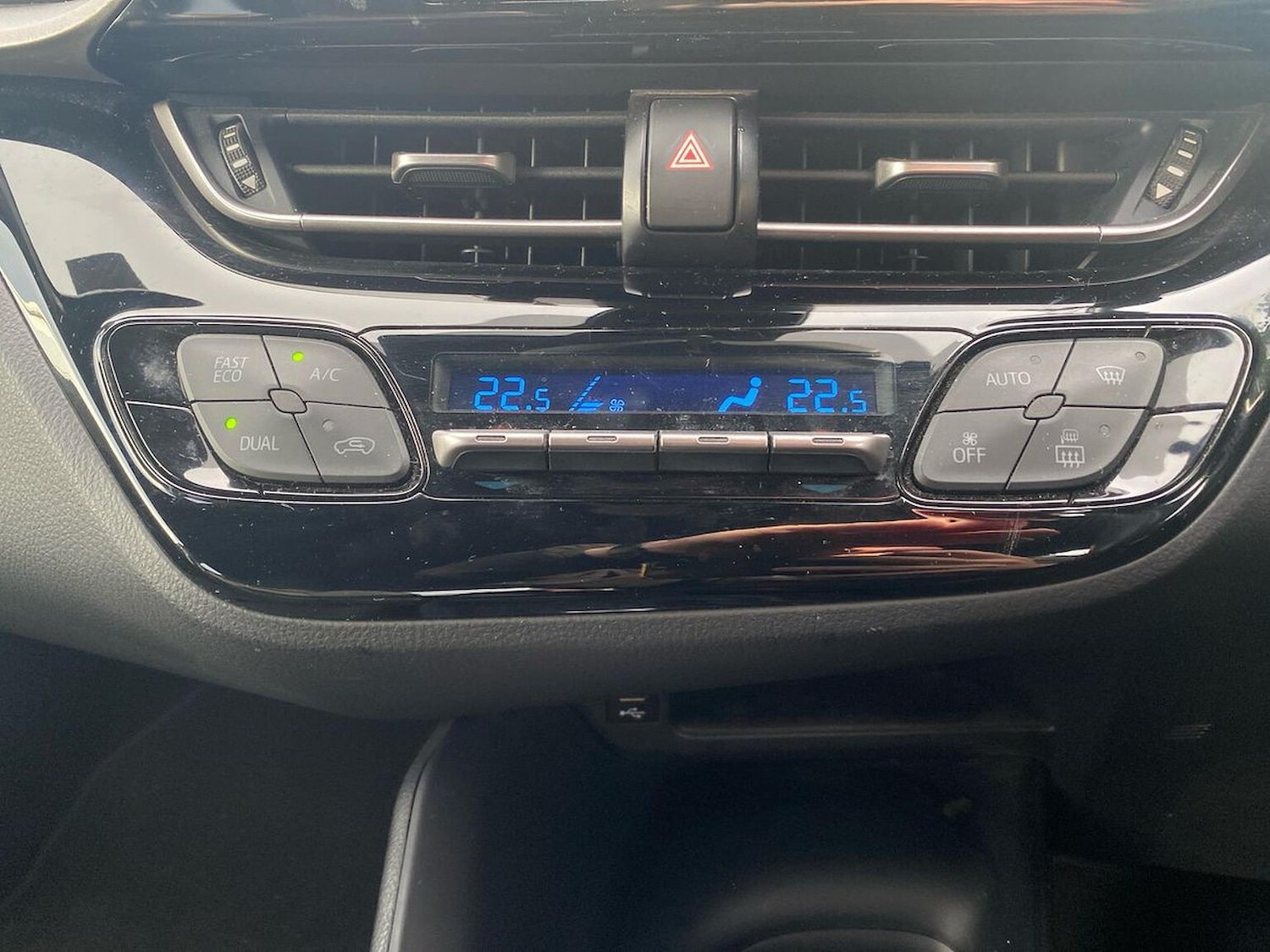 Used Toyota C-HR 2021 for sale - 76541854: Photo 12