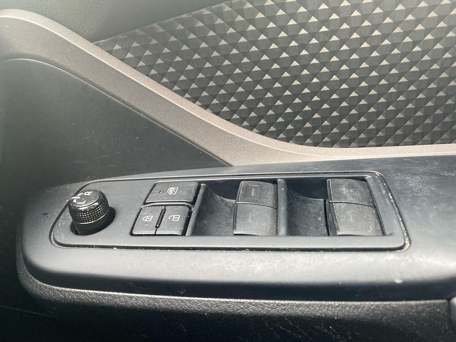 Used Toyota C-HR 2021 for sale - 76541854: Photo 21