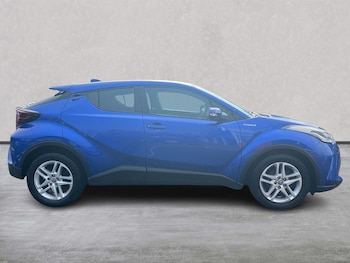 Used Toyota C-HR 2021 for sale - 76541854: Photo