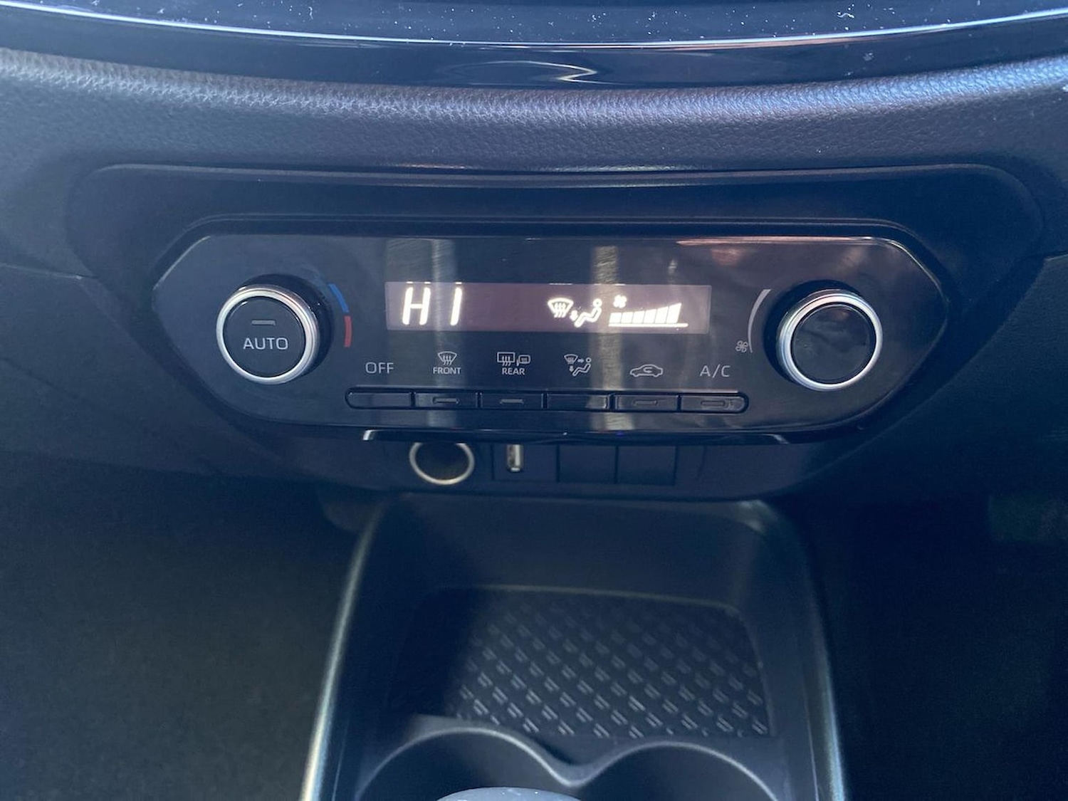 Used Toyota Aygo X 2022 for sale - 76412455: Photo 12