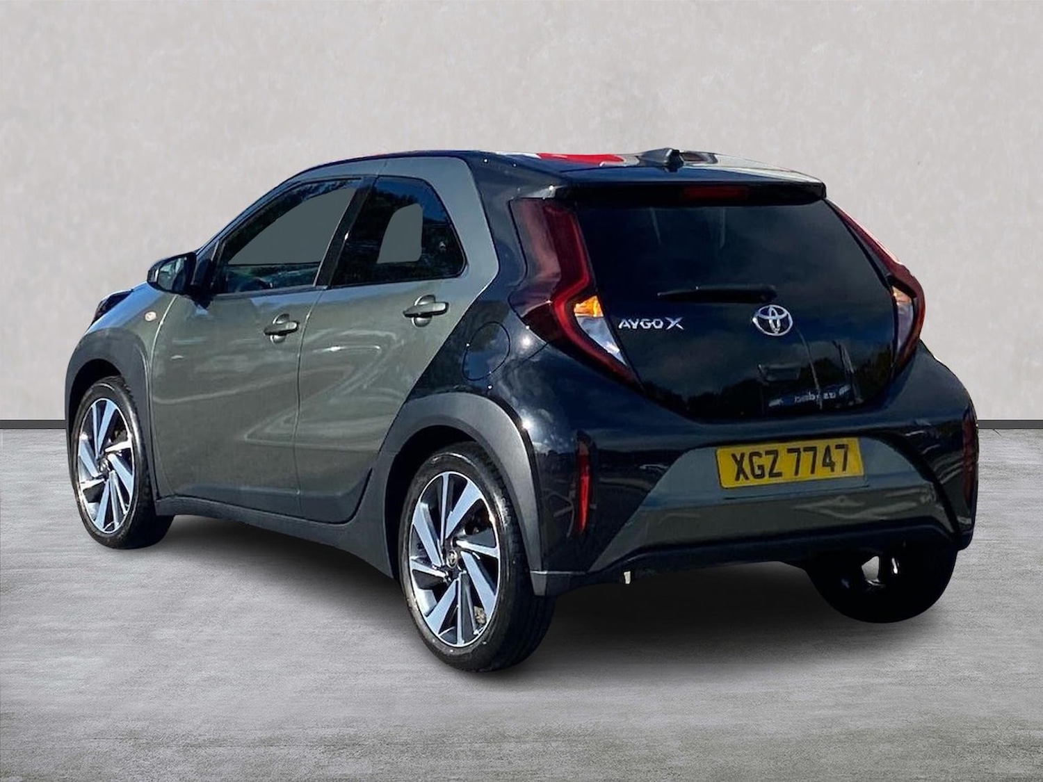 Used Toyota Aygo X 2022 for sale - 76412455: Photo 2