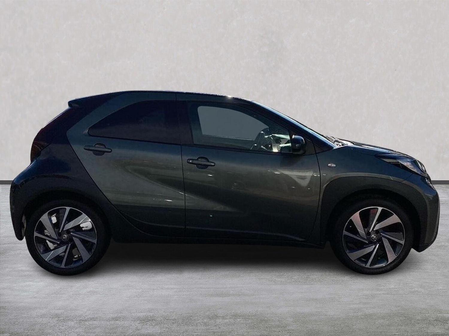 Used Toyota Aygo X 2022 for sale - 76412455: Photo 3