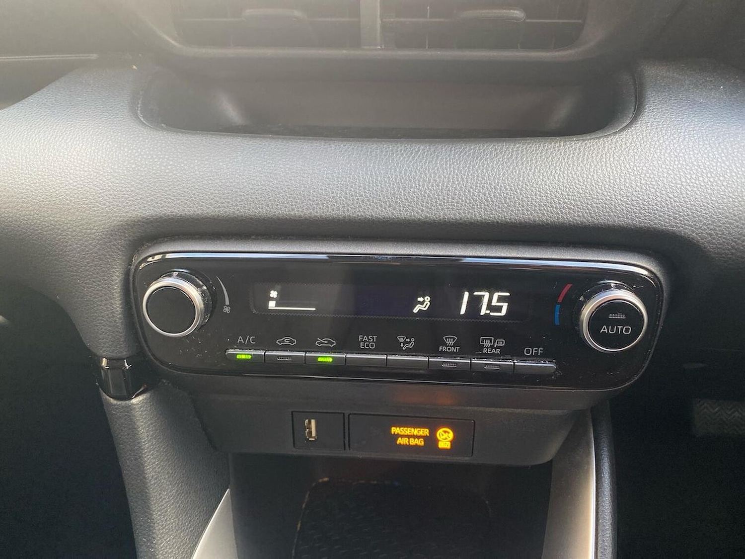 Used Toyota Yaris 2020 for sale - 76497255: Photo 12