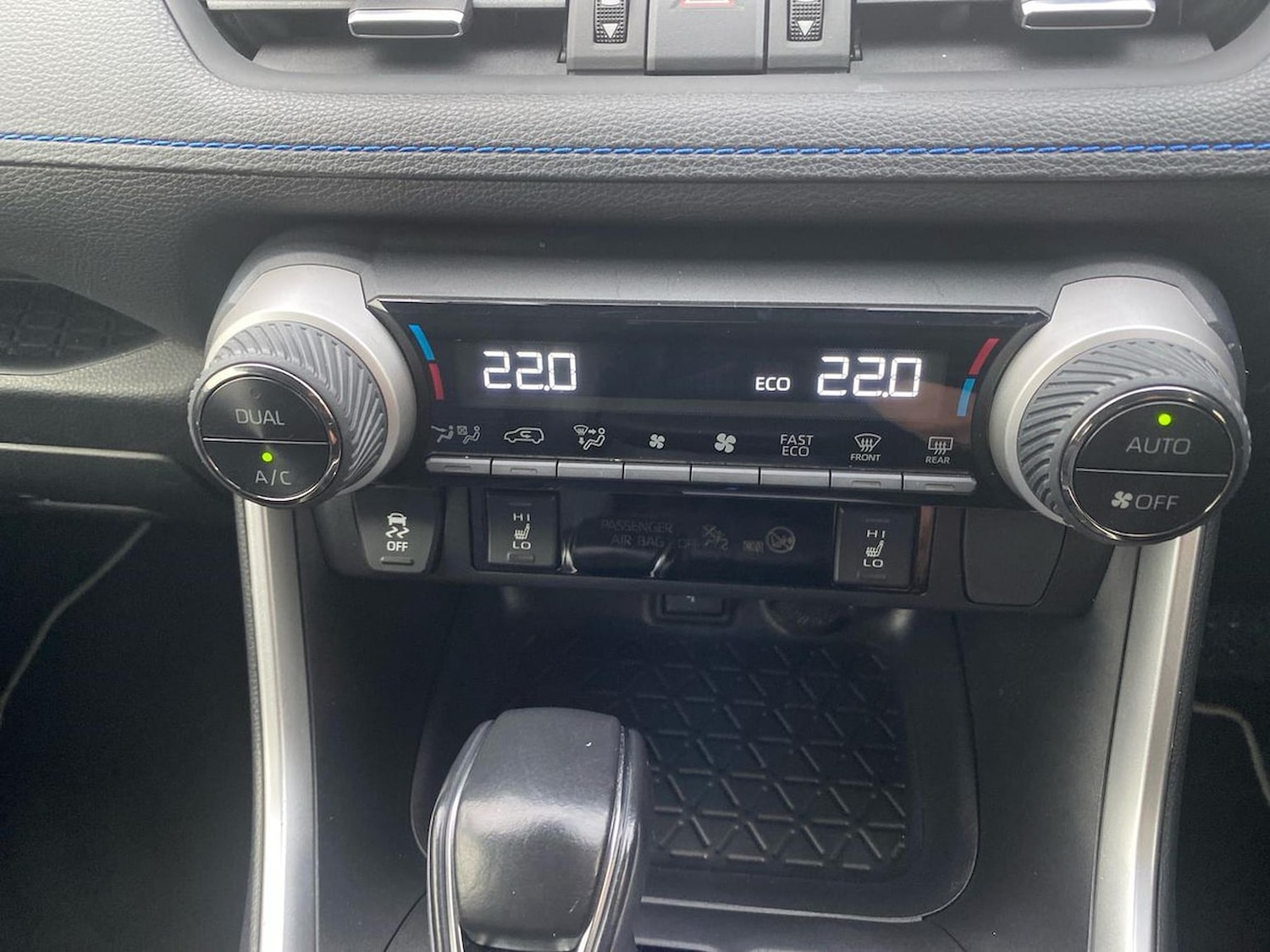 Used Toyota RAV4 2020 for sale - 76877981: Photo 12