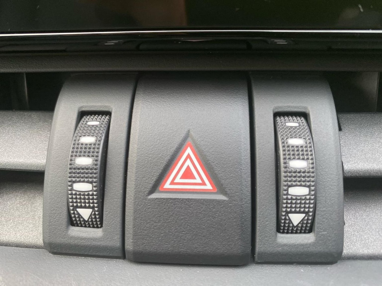 Used Toyota RAV4 2020 for sale - 76877981: Photo 22