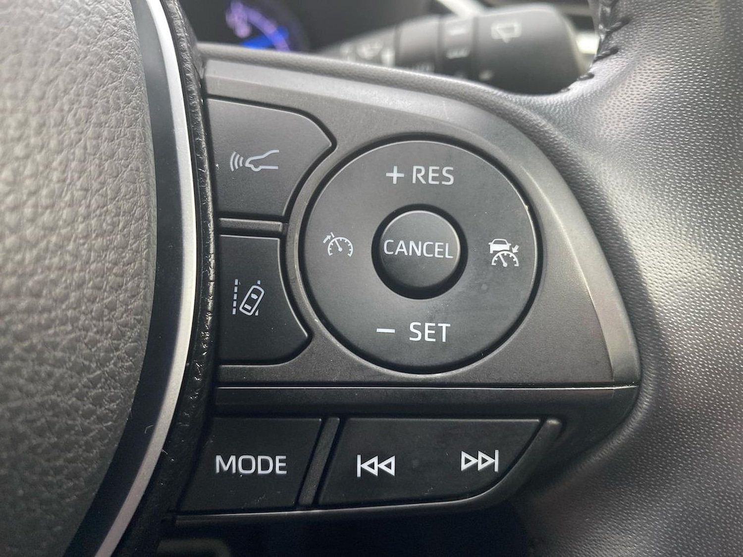 Used Toyota RAV4 2020 for sale - 76877981: Photo 25