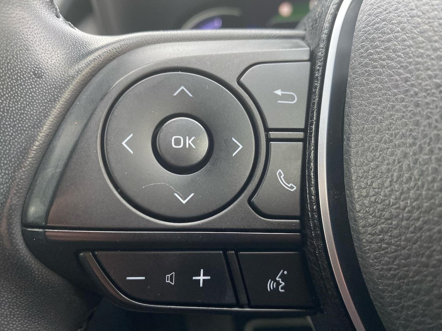 Used Toyota RAV4 2020 for sale - 76877981: Photo 26