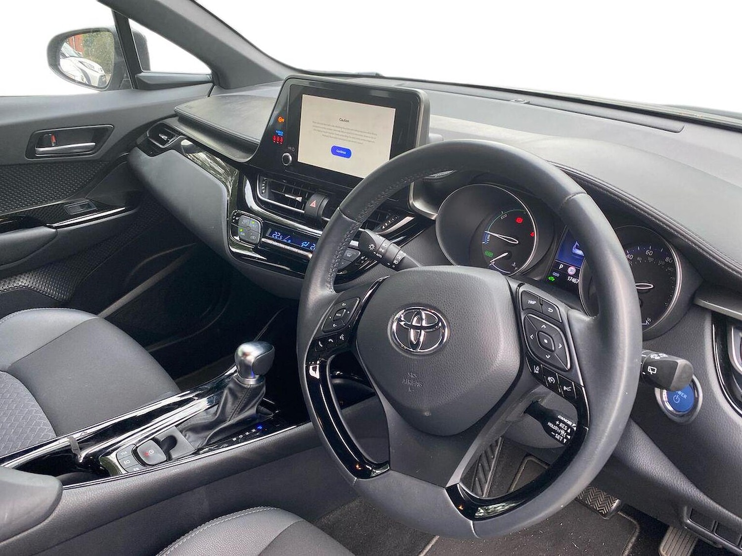 Used Toyota C-HR 2023 for sale - 76324533: Photo 15