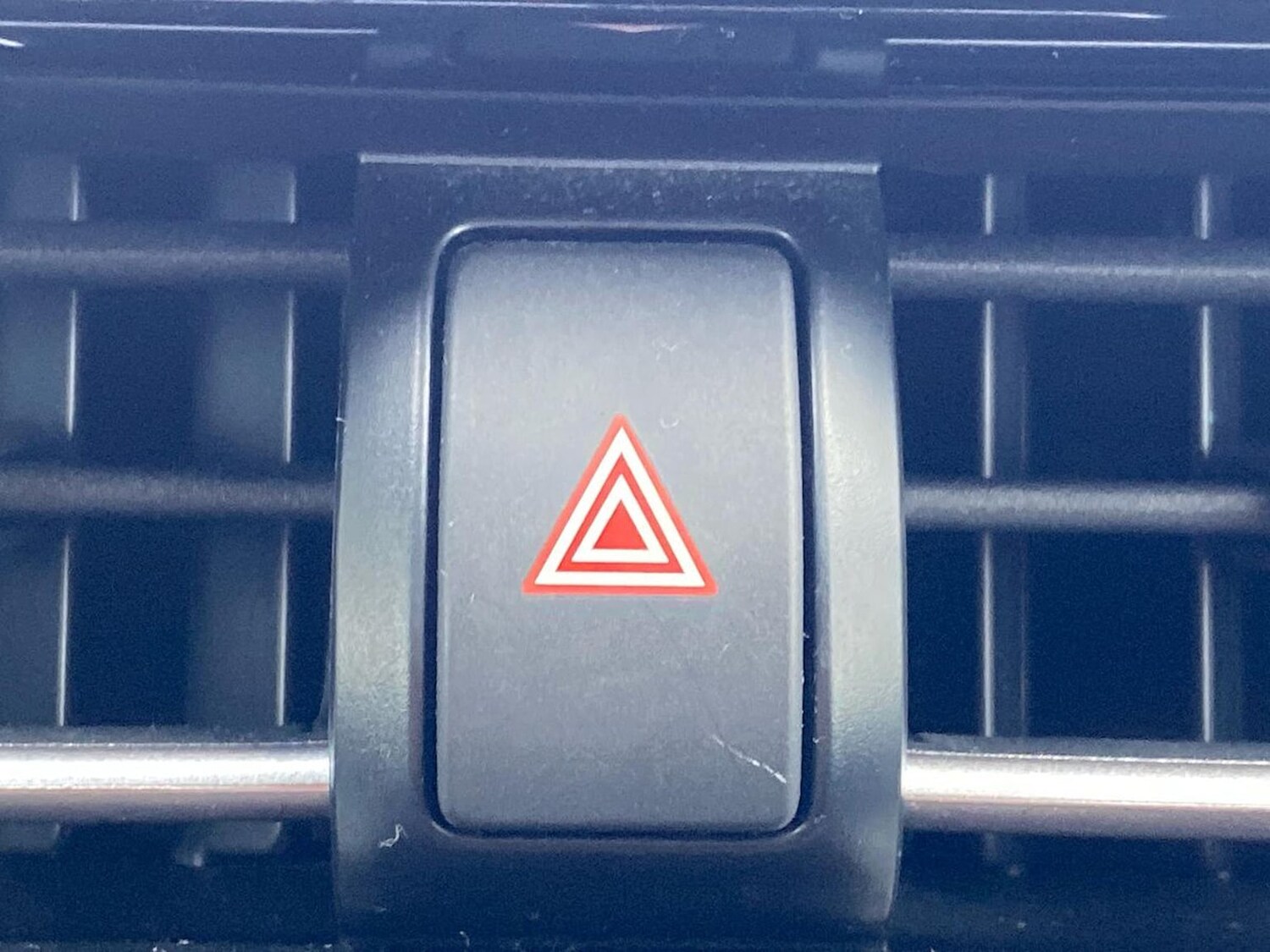 Used Toyota C-HR 2023 for sale - 76324533: Photo 22